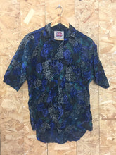 Vintage 90s green blue purple abstract crazy print soft rayon retro party short sleeve shirt size me